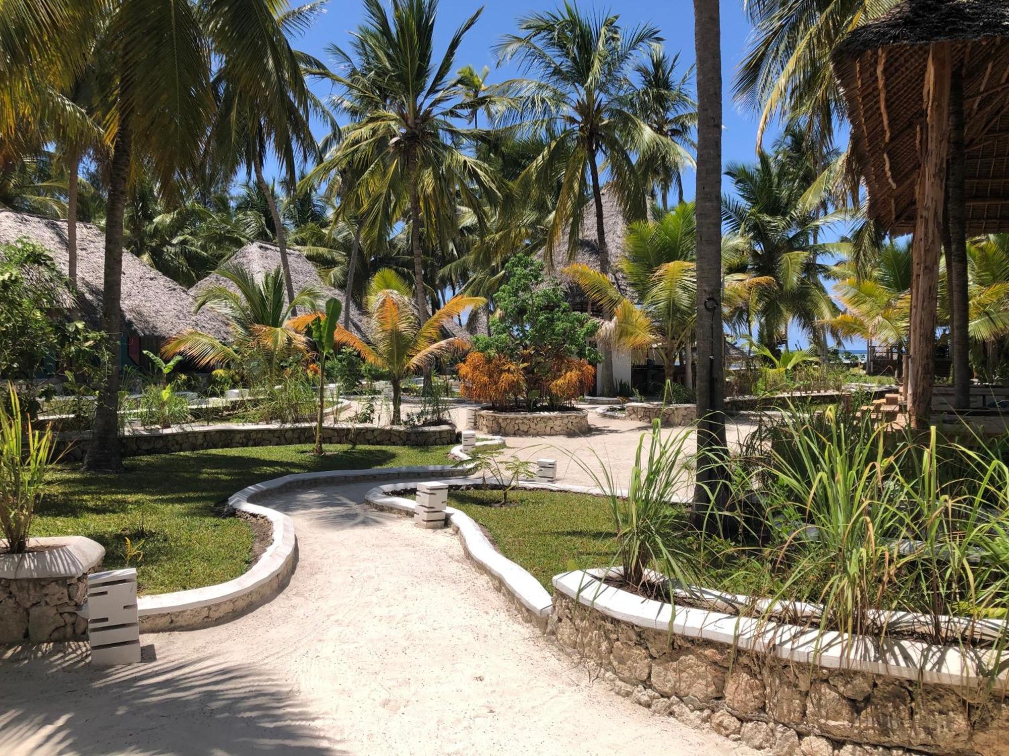 Tsunami Village Bwejuu Exterior photo